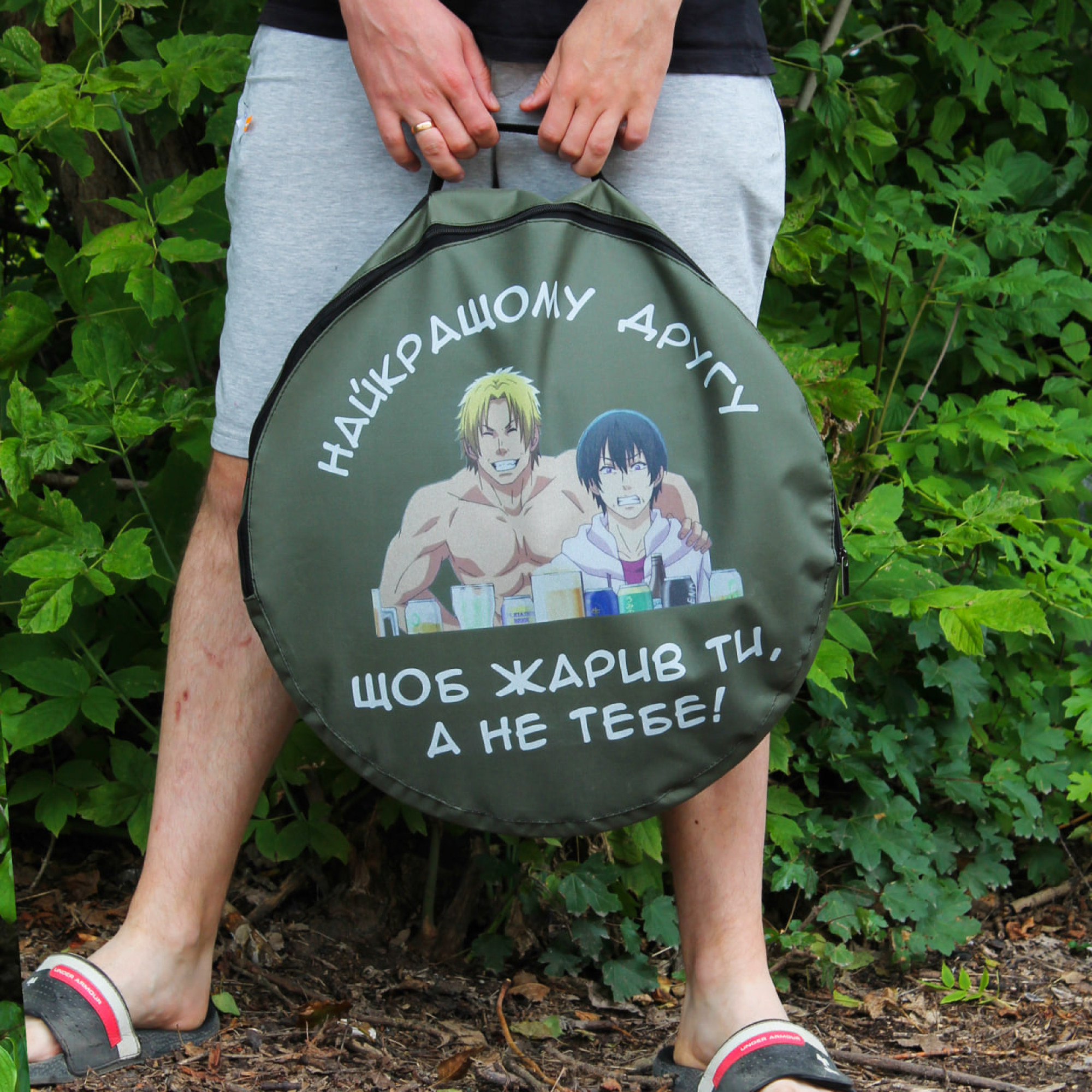 Цветной рисунок на чехле