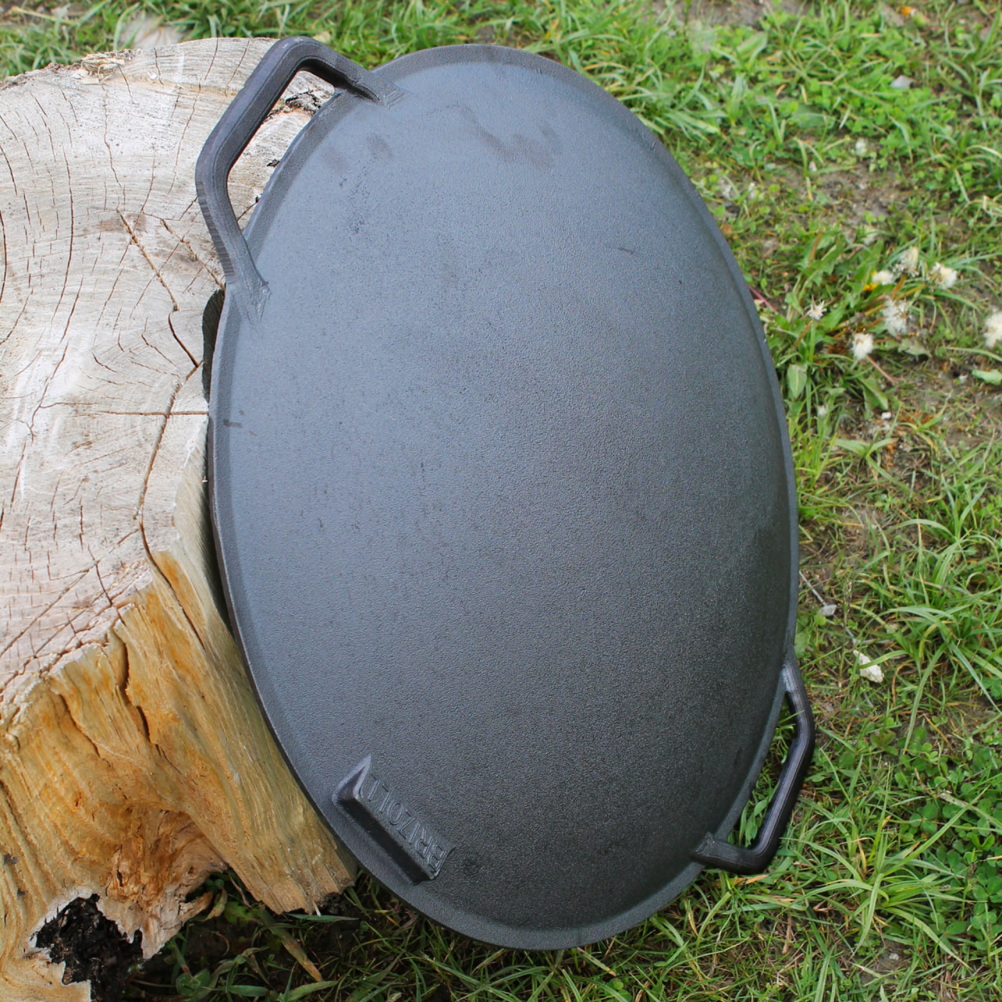 Садж сковорода чавунна 45 см з підвіскою для розведення вогню